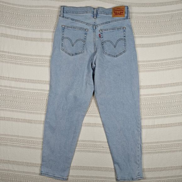 Levi’s Light Wash Distressed High Waisted Mom Jeans Size 29 - Picture 2 of 11